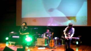 Asi me quedo - [MOTEL]