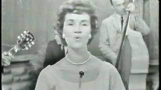 Jan Howard Singing "I've Got My Pride"