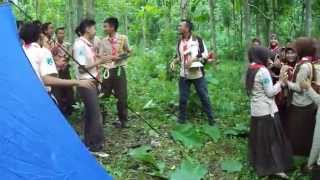 preview picture of video 'Pramuka MTs  Lombok Kulon dan MA  Nahdlatul Ulama di Air Terjun Polo Agung'