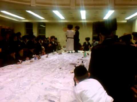 Burshtin dancing with motty kohn