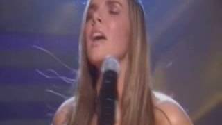 Show Me Heavern - Nadine Coyle Gala 1