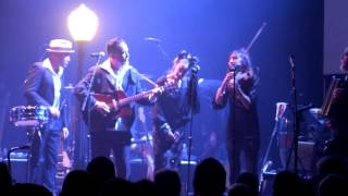 Poi Dog Pondering: short clip of end of &quot;Bury Me Deep&quot;, 10/17/2015 (DSCF0210)