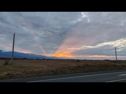 Chasing sunsets on DN66 / E79