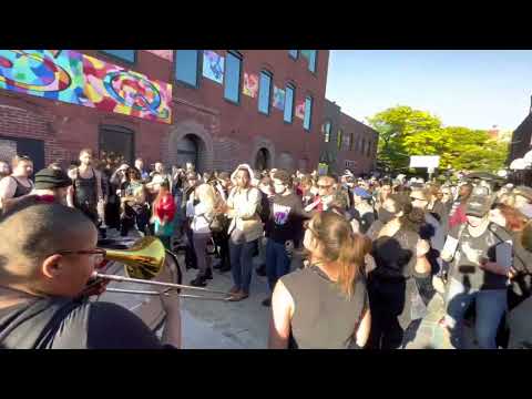 “Better Off Alone” live at @honkfestival  2022 (Alice Deejay cover)