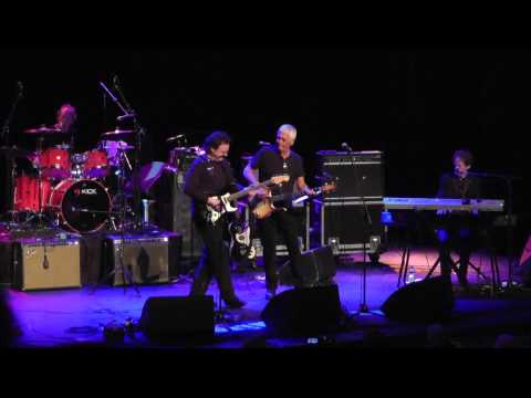 Swinging Blue Jeans - And I saw her standing there / Back to the sixties - 06 20 2015 213619