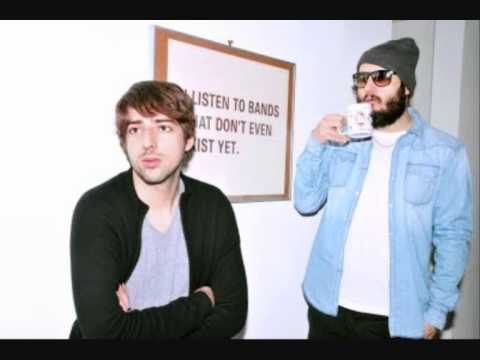 Crookers - Boxer (Feat. Nic Sarno)