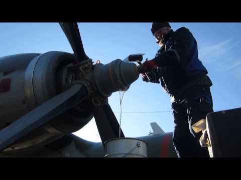 Fokker F27 propeller removal