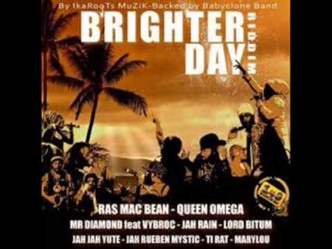 New**2013 Ras Mc Bean & Queen Omega