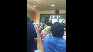 Cristian Castro Gavilán o paloma