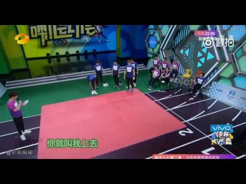 160709 f(x) Vic - Chinese Pinyin Game @Happy Camp