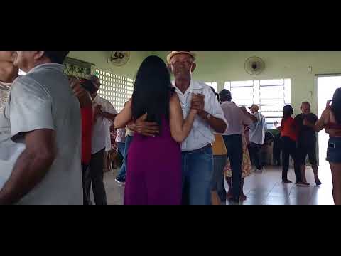 Chico Cearense @ animando o forró dos idosos em Valença do Piauí dia 05/05/2024 p/3