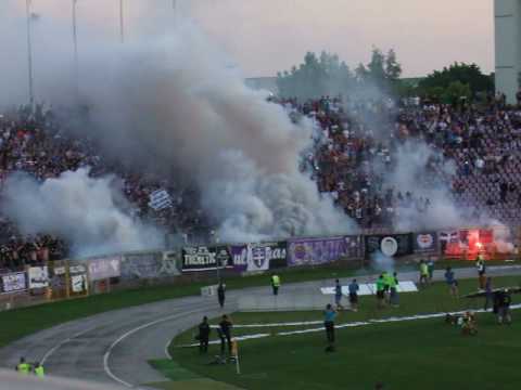 ASU POLITEHNICA - UTA (0-3) Fum Peluza Sud TM