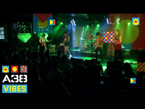 The Black Lips - Funny // Live 2019 // A38 Vibes