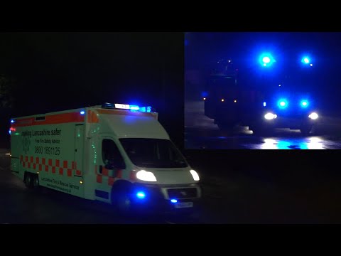 Blackburn Pump And Command Unit Responding - Lancashire Fire And Rescue Service