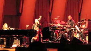 Diana Krall, East of the Sun (And West of the Moon)