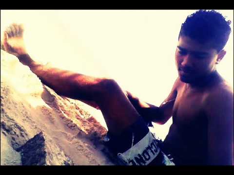 '(αmizαde eternα).  Melo de  Dija Roots 2011