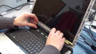 preview picture of video 'Display Inverter Tausch mit einer CCFL Röhre (Notebook / Laptop)'