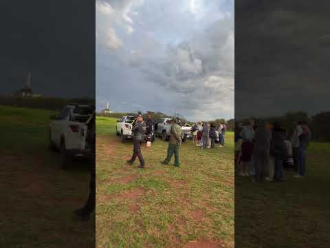Gangue do paramotor se reúne para decolar sentido fronteira Minas Gerais #fronteiras #paramotor