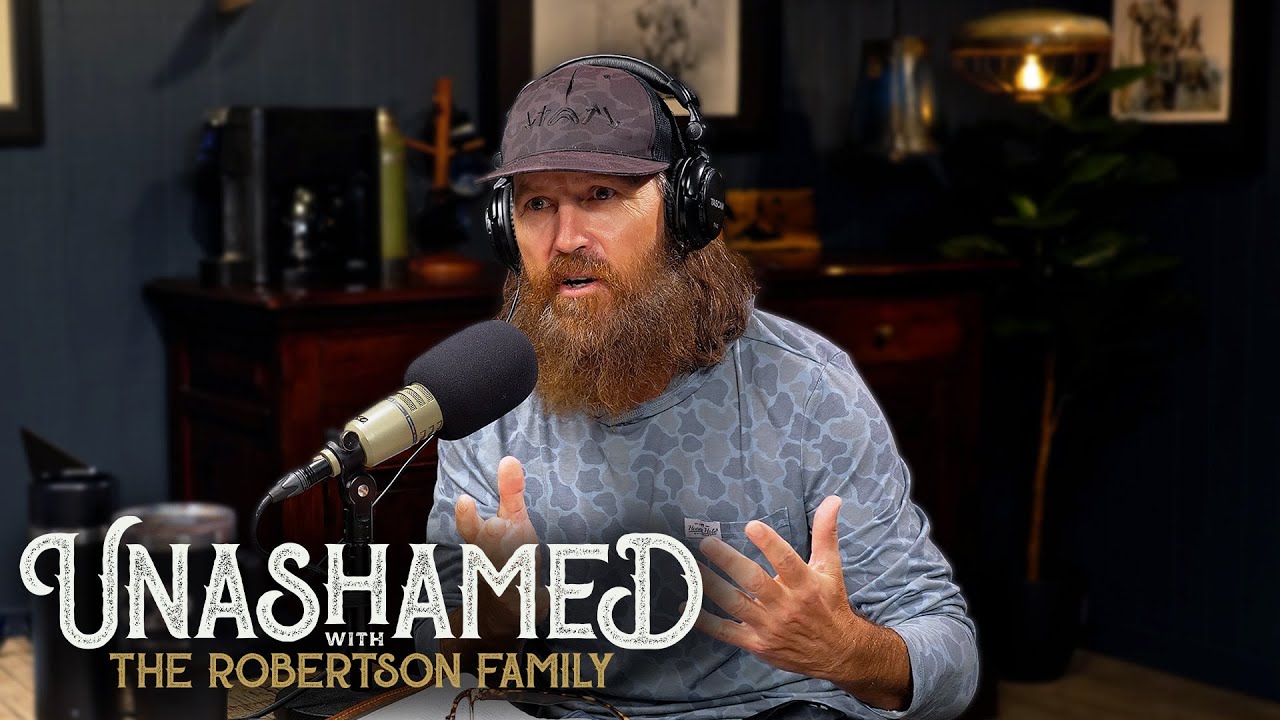 Ep 1138 | Jase Reveals Why Jesus’ Name Was Edited Out of ‘Duck Dynasty’ but He Was Still There