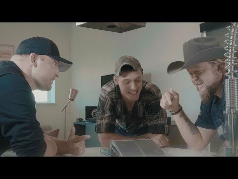 Taylor Ray Holbrook - Times We Had (feat. Colt Ford & Charlie Farley) [Official Video]