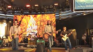 Reckless Kelly, Nobody's Girl