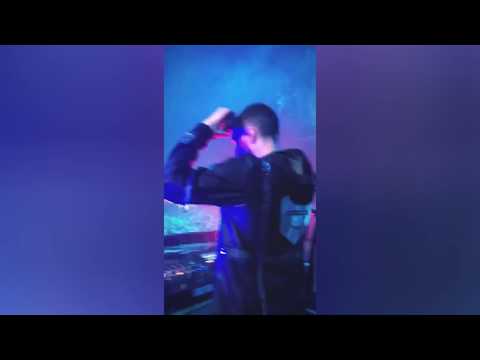 NØ SIGNE ft. Rell Rock - Top Notch