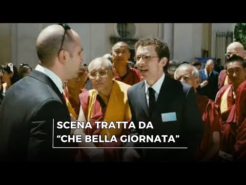 Scena della Sicurezza - Checco Zalone in "Che Bella Giornata"