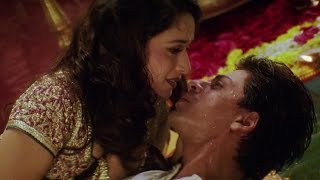 Madhuri Dixit falls for Shahrukh Khan | Devdas - YouTube