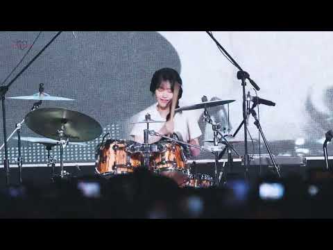 [4K] 250520 QWER(쵸단) - 지구정복(G9JB) @서울시립대 | 대동제 SUNBURST |