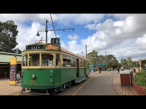 Old Melbourne W-Class Tram 891 at Whiteman Park W.A