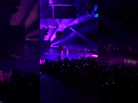 30 Seconds To Mars and Halsey Love Is Madness Live