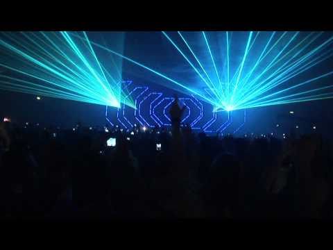 Tiësto & Hardwell live at Energy 2011