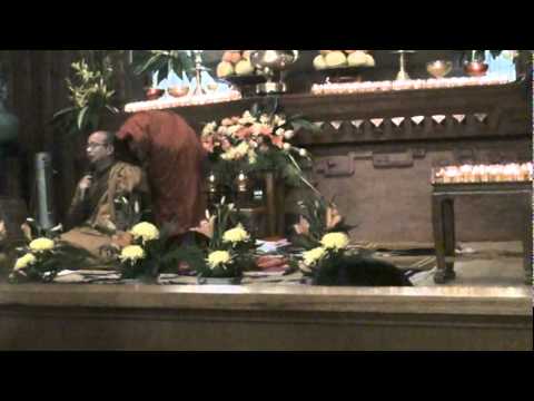 Chua Phap Luan   Dem Tu Hoc Hanh Dau Da   12 2 2011   25