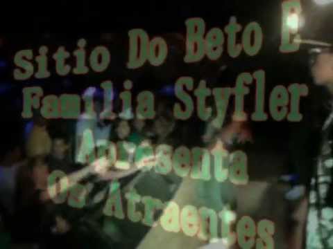 Grupo Os Atraentes 2013 - Show No Sitio Do Beto Junto Com Familia Styfler
