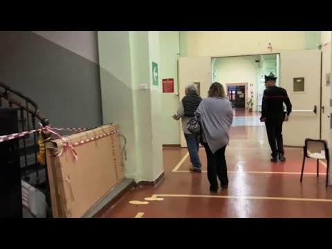 Elezioni, primi cittadini al voto a Torino