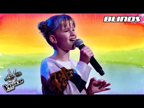 Kerstin Ott & Helene Fischer - Regenbogenfarben (Solea) | Blind Auditions | The Voice Kids 2022