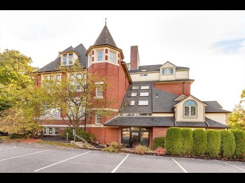 Hopedale, MA Condo For Sale | 1,368 SF | 2 Bedrooms | 2 Bathrooms | Updated Kitchen | Office Space