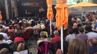 Sie ist gerade in so' ner Phase - Olli Schulz