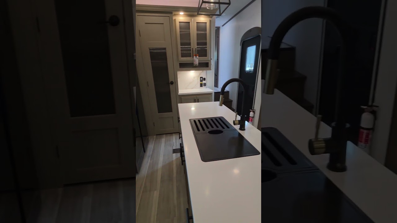 2026 Keystone RV Cougar 290RLS FIFTH WHEEL