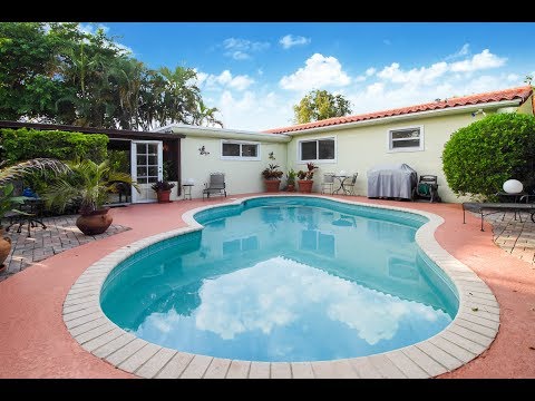 Virtual Tour Video by iUSE Photography - 440 NW 88 St, El Portal, Florida, 33150