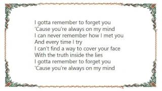 We Are the In Crowd - Remember To Forget You Lyrics