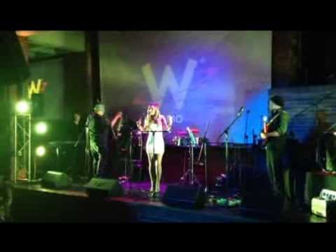 Paola Vargas - Sin ti / Quédate [versiones en vivo/edit]