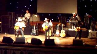 Truck Stop Live, Wilde Pferde, wilde Wölfe, wildes Land.AVI