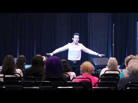 Riley Jenkins sings Sweet Caroline Elvis Week 2019