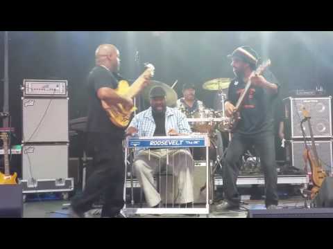Victor Wooten bass battles Anthony Wellington,  Dennis Chambers and Roosevelt “The Doctor” Collier.