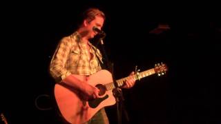 Chris Trapper - Look What The Wind Blew In