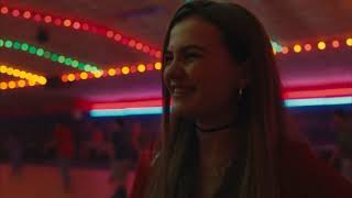 Jeanette goes on a roller skate date with Jamie