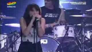 Amaral y Mikel Erentxun - Estrella de mar (Principales Solidarios) (17-12-2005)