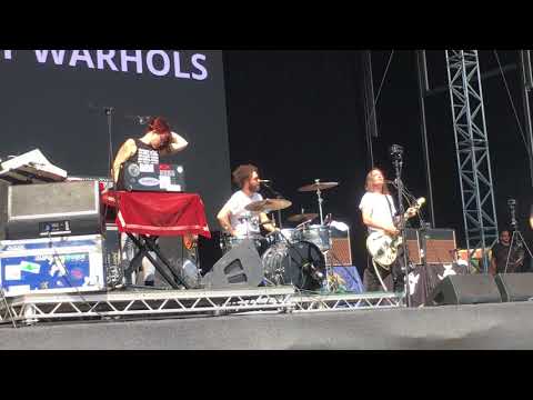 download lagu mp3 mp4 The Dandy Warhols 2017, download lagu The Dandy Warhols 2017 gratis, unduh video klip The Dandy Warhols 2017