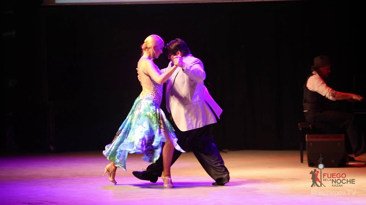 Aoniken Quiroga y Alejandra Mantinan, 2, La Roulotte Tango, Fuego de la noche 2015, Kazan